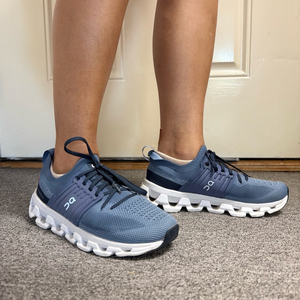 On Clouds blue sneakers